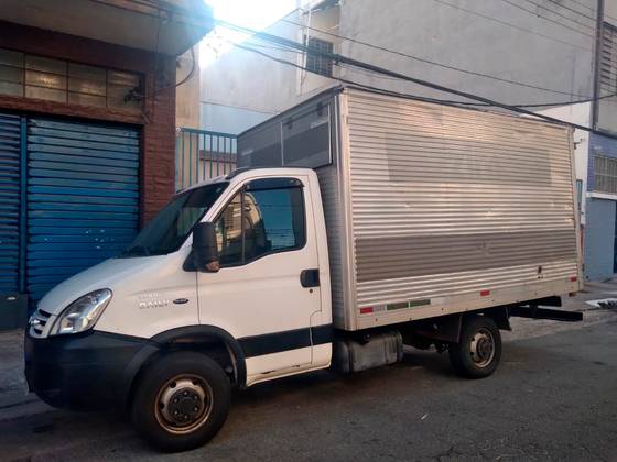 IVECO DAILY 35S14 CHASSI CABINE TURBO INTERCOOLER DIESEL 2P MANUAL
